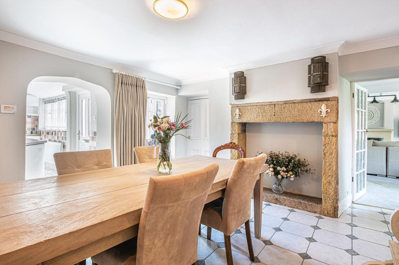 The Belle - A Lovingly Converted Grade II Listed Home From Home In Bakewell Exterior photo